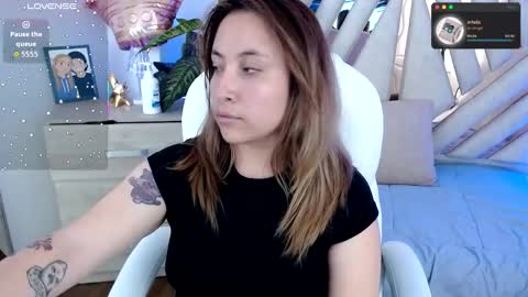 Alex   .    online show from 09.23.25