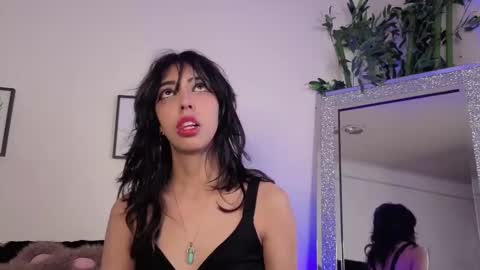 Snapshot of nyx_nayla chatting on 09.26.25 online show from 09.26.25