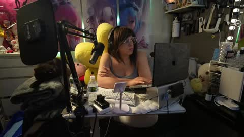 NyxRaven online show from 12.17.24