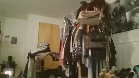 obsessed_glambert online show from 11.06.25