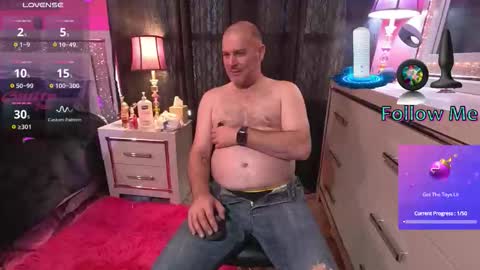 Snapshot of obsidian_stallion chatting on 10.01.25 Obsidian stallion online show from 10.01.25