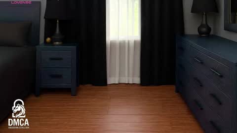 Snapshot of obsidian_stallion chatting on 12.16.25 Obsidian stallion online show from 12.16.25