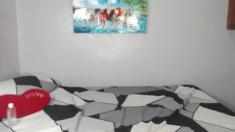 Miss Sidiaget one of my socials and lets plan our meet up there HATE CHEAP GUYS online show from 10.28.25