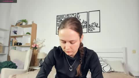 Elis online show from 04.15.26