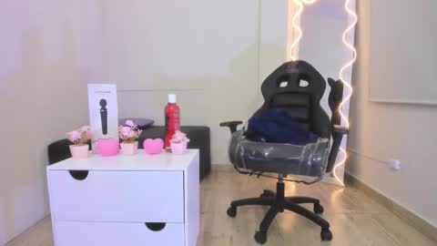 ocean_tay online show from 10.03.25