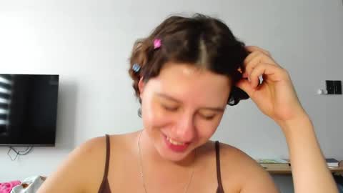 Evie online show from 04.11.26