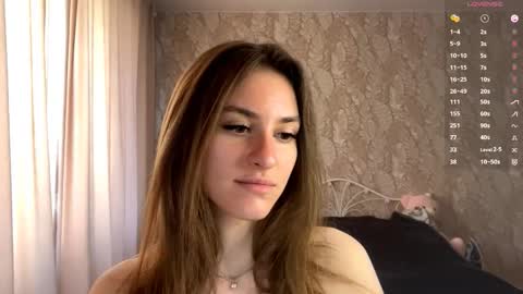 Mia online show from 09.25.25