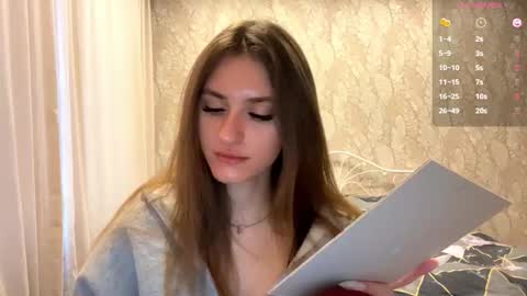 Mia online show from 11.24.25