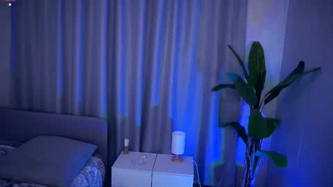 Thea online show from 10.17.25