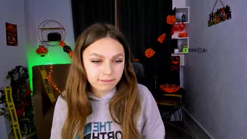 Snapshot of odri_sweet chatting on 10.26.25 odri_sweet online show from 10.26.25