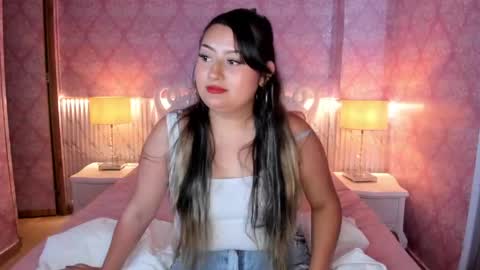 Mia online show from 05.25.26