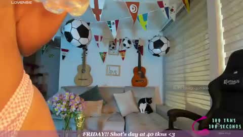 Snapshot of officialvirgogoddess chatting on 07.03.26 Help me reach 50 thumbs up online show from 07.03.26
