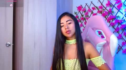 Raquel online show from 11.05.25