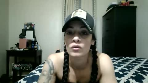 Lit en Cama online show from 12.21.25