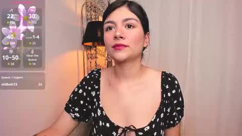 Snapshot of oh__holly chatting on 10.10.25  Holly  online show from 10.10.25