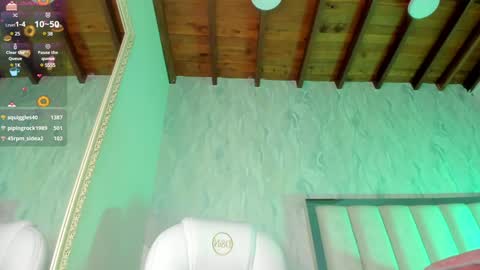 Holly online show from 01.17.25