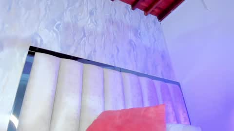 Holly online show from 01.21.25