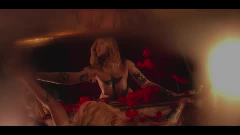 your dear Lilith Chapman online show from 10.17.25