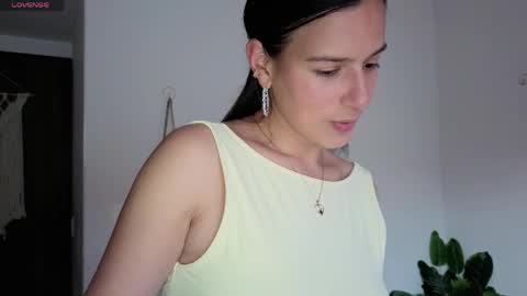 Snapshot of ohanna_ chatting on 05.06.26 ohanna_ online show from 05.06.26