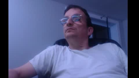 Snapshot of ohbitt chatting on 01.02.25 ohbitt online show from 01.02.25