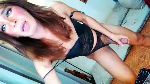 IM CHIE  DONT FORGET TO FOLLOW ME  MAKE ME SMILE HERE  THUMB UP FOR 25TOK  online show from 05.08.26
