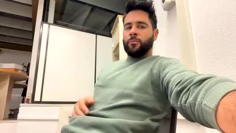 Snapshot of ohmaig0t chatting on 01.16.25 ohmaig0t online show from 01.16.25