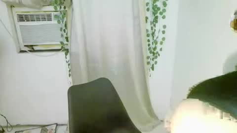 Snapshot of ohmyalessandraxcx chatting on 10.09.25 ohmyalessandraxcx online show from 10.09.25