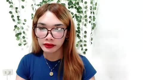 ohmyalessandraxcx online show from 11.20.25