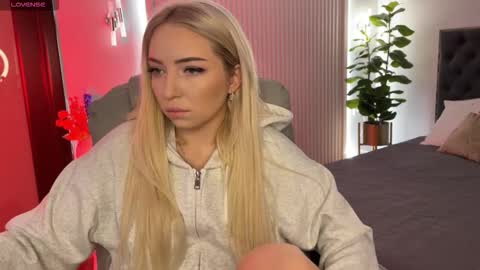 Emma online show from 11.03.25