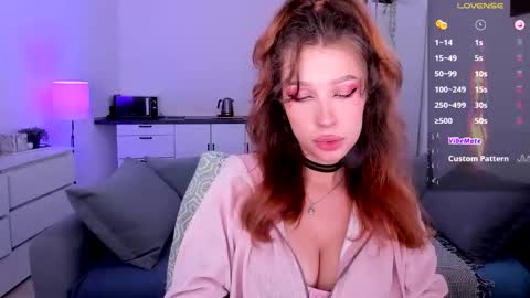 Snapshot of ohmymiami_ chatting on 09.20.25 Light online show from 09.20.25