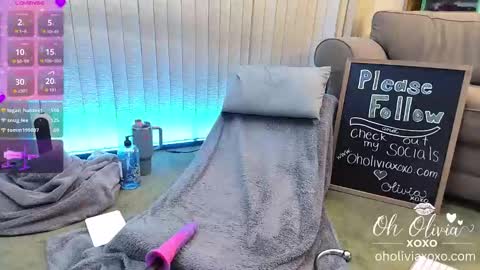 Snapshot of oholiviaxoxo chatting on 01.18.26 oholiviaxoxo online show from 01.18.26