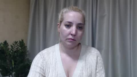 Mari online show from 04.18.26