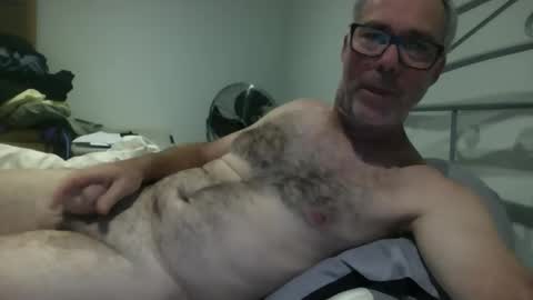 oiledcouple1 online show from 10.19.25