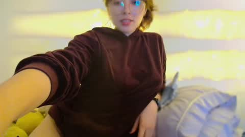 Skylar online show from 02.13.25