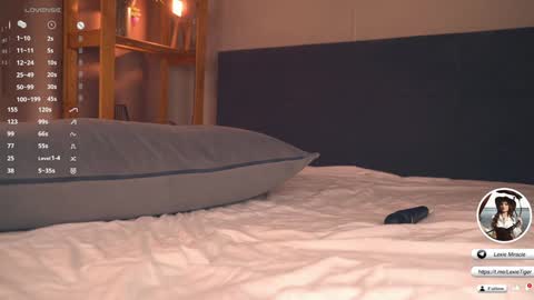 Henrietta or Rita online show from 09.30.25