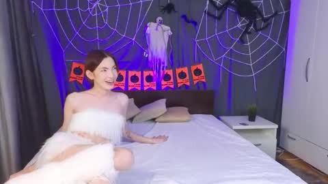 Ami online show from 10.31.25