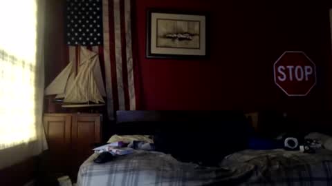 Snapshot of oldfuckus chatting on 10.26.25 oldfuckus online show from 10.26.25