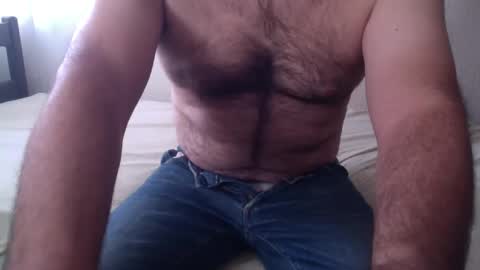 Snapshot of oldjeremy chatting on 12.29.24 oldjeremy online show from 12.29.24