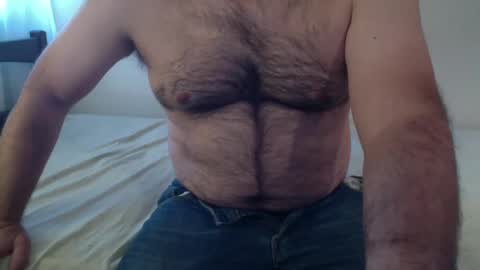 Snapshot of oldjeremy chatting on 01.09.25 oldjeremy online show from 01.09.25