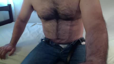 Snapshot of oldjeremy chatting on 01.19.25 oldjeremy online show from 01.19.25