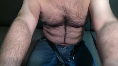 Snapshot of oldjeremy chatting on 03.04.25 oldjeremy online show from 03.04.25