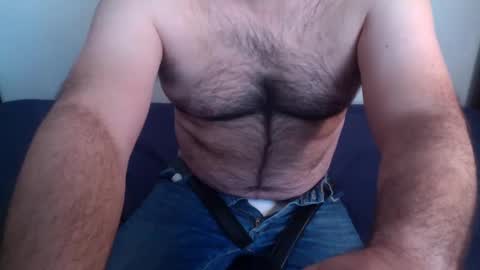 Snapshot of oldjeremy chatting on 03.08.25 oldjeremy online show from 03.08.25