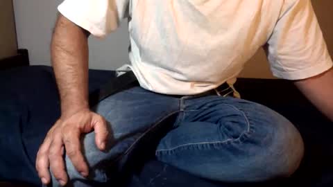 Snapshot of oldjeremy chatting on 10.14.25 oldjeremy online show from 10.14.25