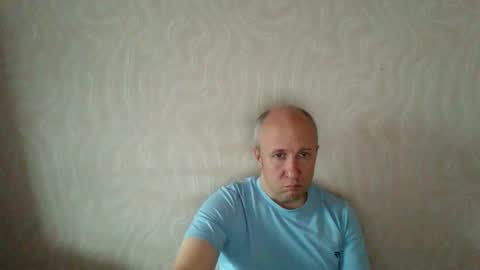 Snapshot of oleg365 chatting on 11.23.25 figaro online show from 11.23.25