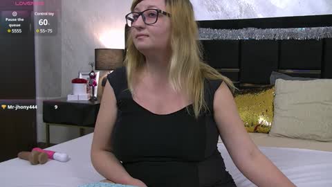 Olga online show from 12.03.24
