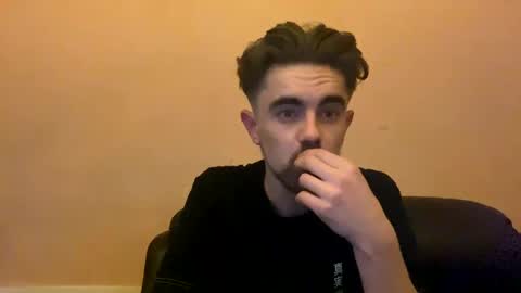 Snapshot of olidagless chatting on 01.06.25 George online show from 01.06.25