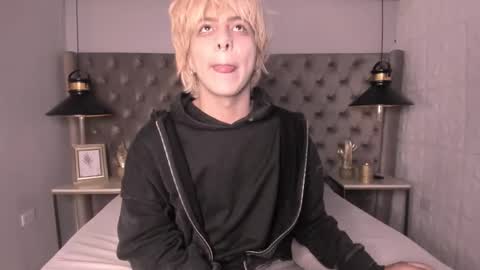 oliiverr22 online show from 11.07.25