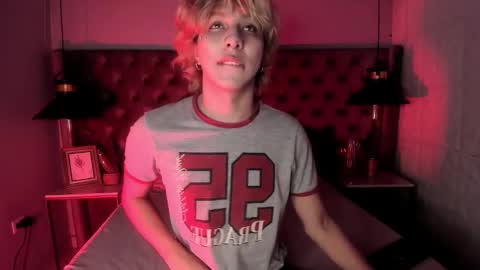 oliiverr22 online show from 11.28.25