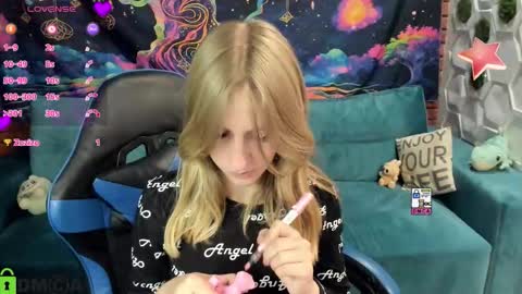 Olisa fox online show from 10.16.25