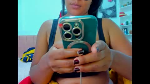 olivahot30 online show from 10.18.25